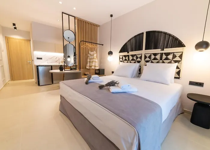 Anesis Deluxe Apartments