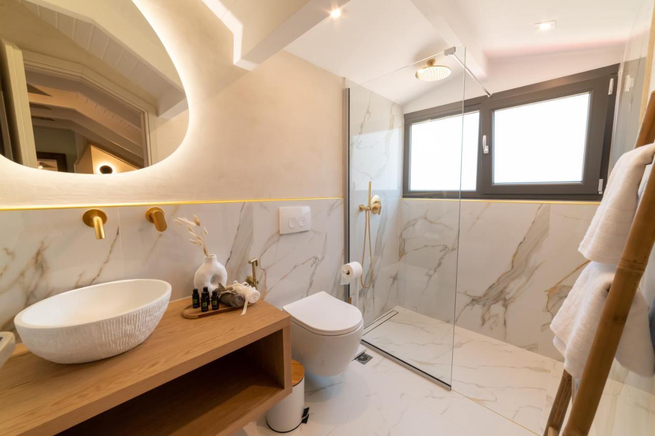 Anesis Deluxe Apartment
